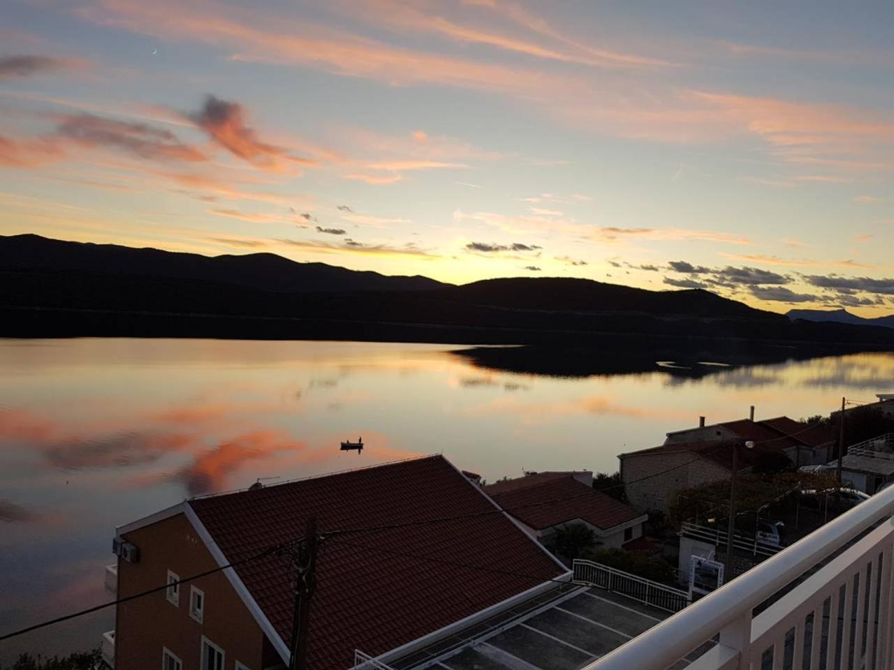 Apartmani Bajgoric Неум Экстерьер фото